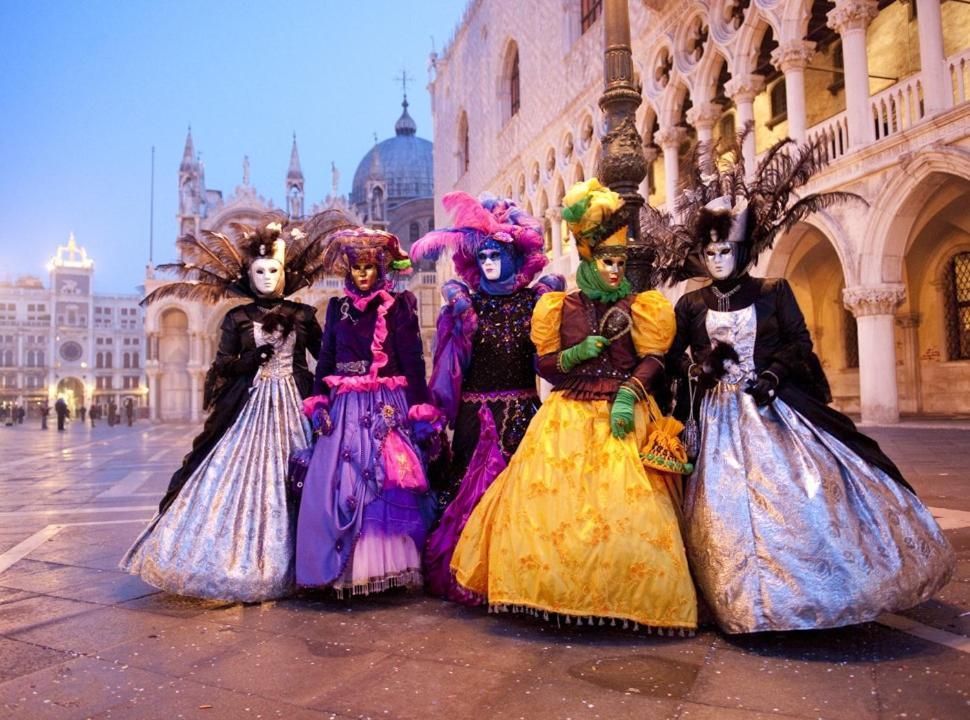 House Of Joy * Venecia